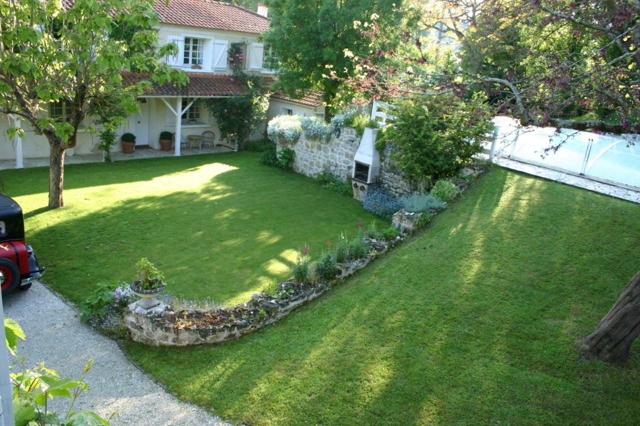 Le Petit Massigny Bed and Breakfast Les Velluire-sur-Vendee Buitenkant foto